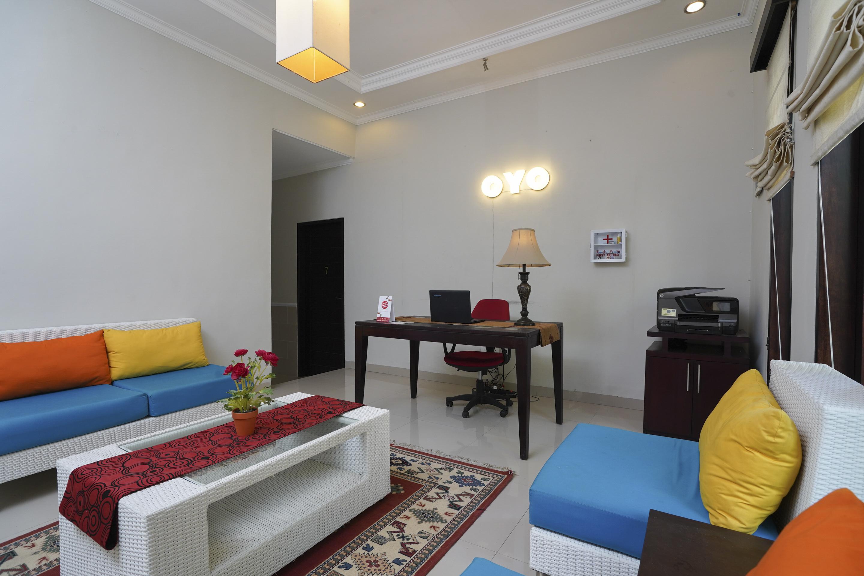 Oyo 2321 Griya Shanti Homestay Ketewel Eksteriør bilde